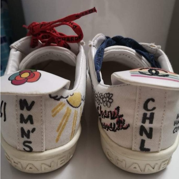 woman Chanel c Pharrell sneakers, White size 37. - Picture 3 of 6